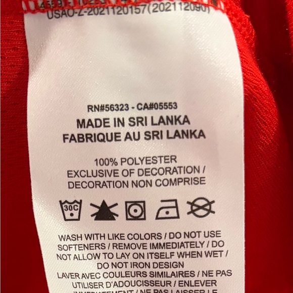 Nike Toronto Raptors Women’s Red Half Zip Pullover NWT Medium - Picture 8 of 10